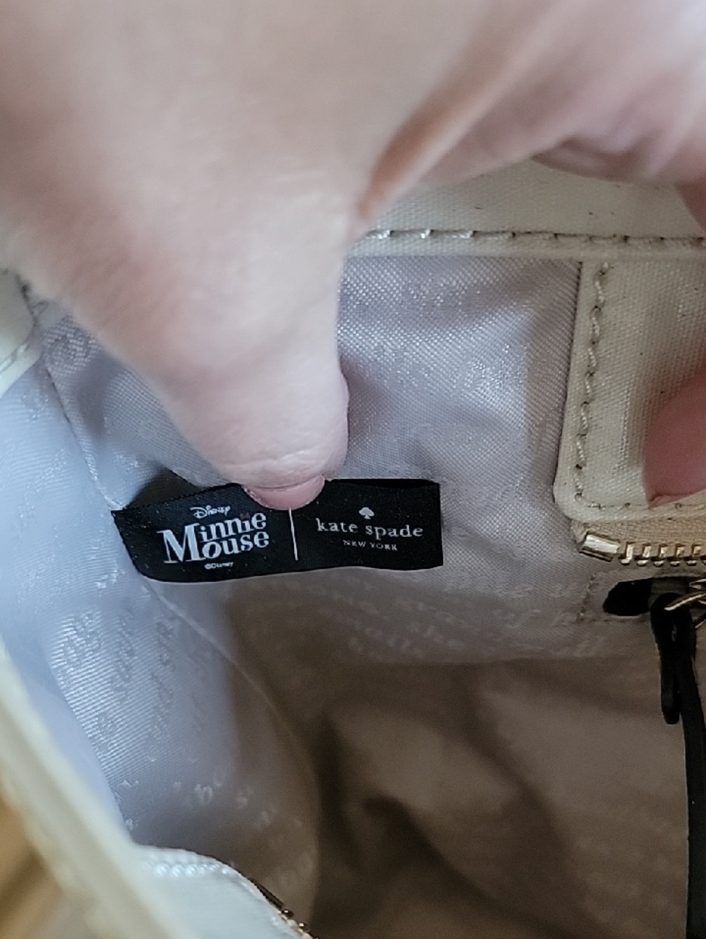 kate spade New York Cream Minnie Mouse Tote with Black Leather Handles~Like New - Picture 13 of 16